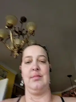 Snapshot of Shelly_hotwife chatting on December 9, 6:46 pm Shelly hotwife online show from December 9, 6:46 pm