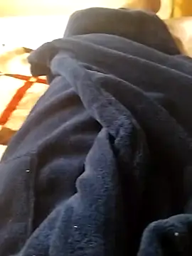 hugecrksam online show from October 18, 6:26 am