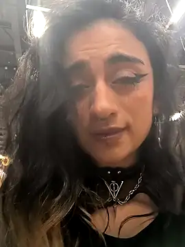 Lila Desiree online show from December 9, 1:51 am