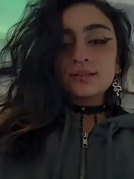 Lila Desiree online show from December 10, 3:20 am