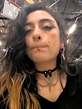 Lila Desiree online show from December 11, 11:54 pm