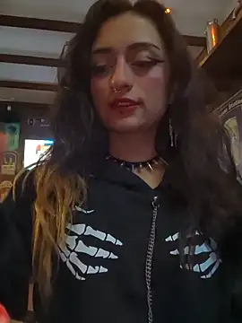 Lila Desiree online show from February 24, 2:30 am