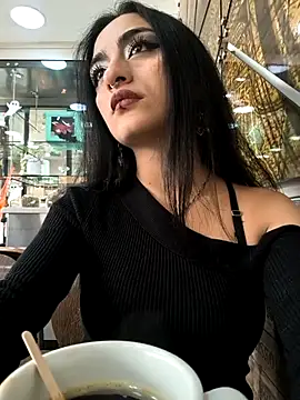 Lila Desiree online show from October 31, 1:56 pm