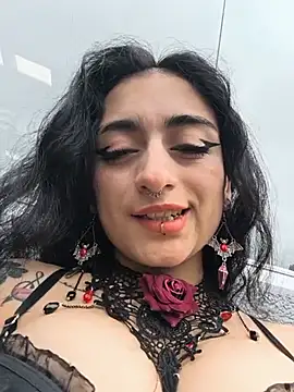 Lila Desiree online show from July 4, 3:18 pm