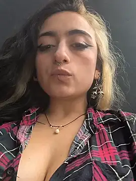 Lila Desiree online show from July 22, 3:59 pm