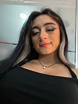 Lila Desiree online show from July 28, 8:52 pm
