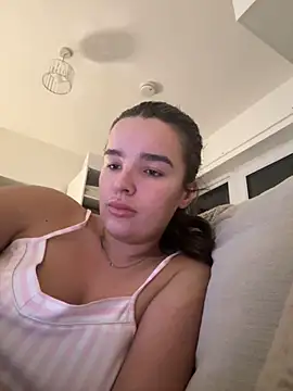 maisiesmithx online show from January 7, 6:14 pm