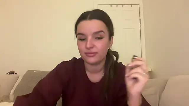 maisiesmithx online show from February 2, 2:27 am