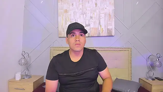 Snapshot of Vale_n_Matt chatting on September 17, 3:30 am Vale n Matt online show from September 17, 3:30 am