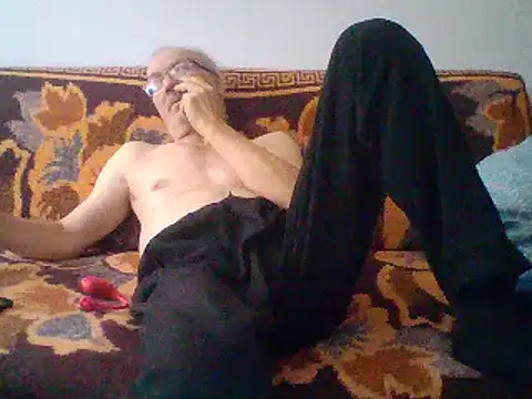 loverboyxxx69 online show from January 4, 12:38 pm
