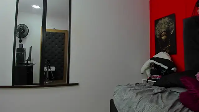YayaHilton online show from December 30, 11:26 am