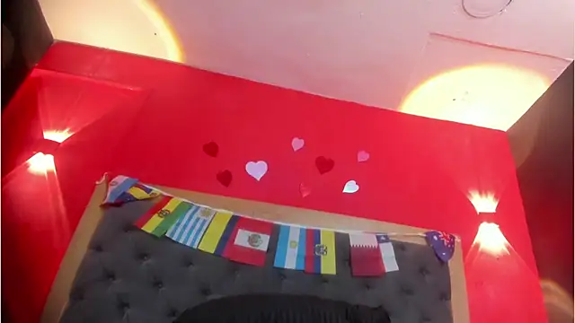 YayaHilton online show from June 20, 6:38 am