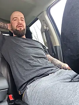 Beardedtattood online show from January 10, 6:49 pm