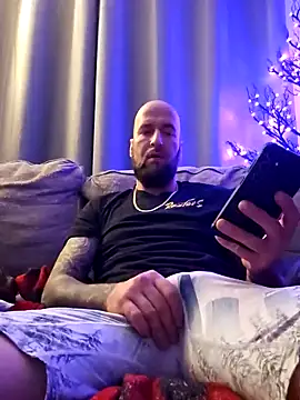 Beardedtattood online show from January 15, 2:38 am