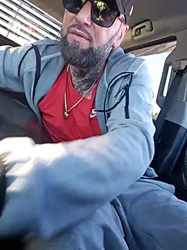 Beardedtattood online show from September 30, 1:49 pm