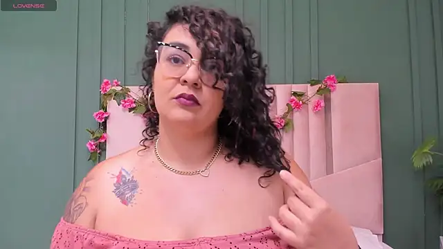 Reginavegaa online show from January 28, 11:28 am