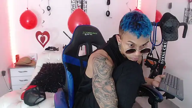 Leonard Price online show from February 15, 8:44 am