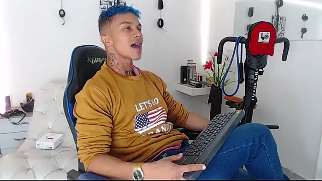 Leonard Price online show from March 9, 1:14 am