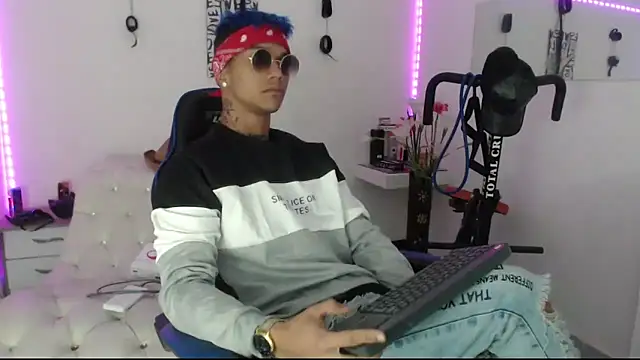 Leonard Price online show from March 12, 12:04 pm