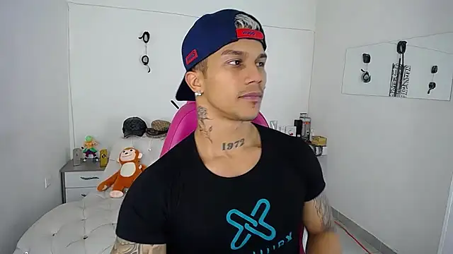 Leonard Price online show from September 29, 1:33 am