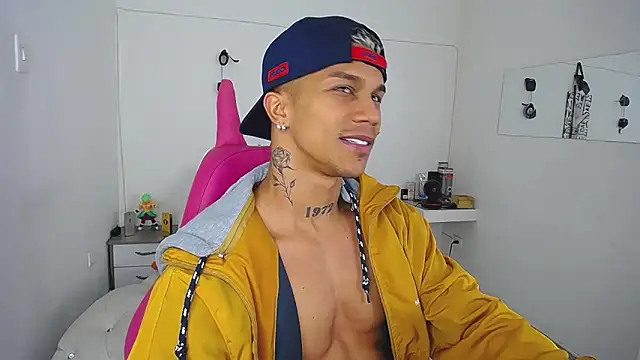 Leonard Price online show from October 5, 7:50 am