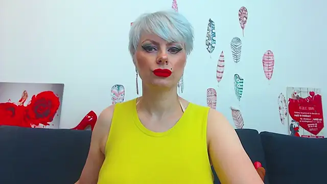 ForeverBarbie  online show from October 13, 9:48 pm