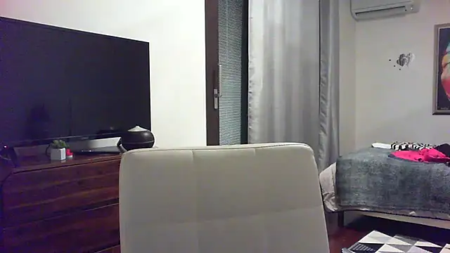 Snapshot of __Angel78__ chatting on January 6, 6:41 pm Angel78 online show from January 6, 6:41 pm