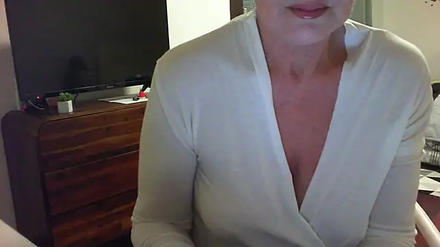 Snapshot of __Angel78__ chatting on March 12, 7:06 pm Angel78 online show from March 12, 7:06 pm