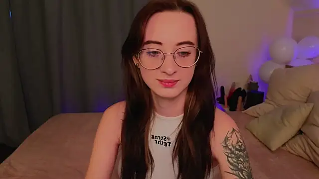 Dark Lola  online show from February 21, 9:34 am
