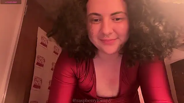 Snapshot of RaspberryTommyFTM chatting on October 1, 3:56 am RaspberryTommyFTM online show from October 1, 3:56 am