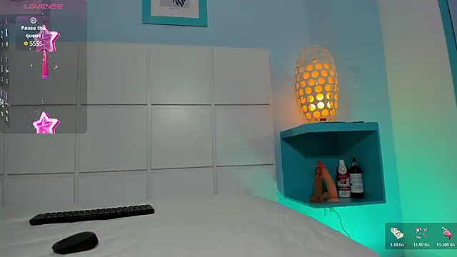 LaraSpark online show from March 5, 12:44 pm