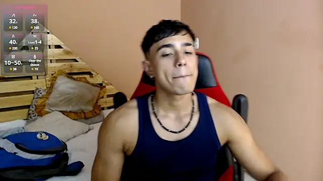 Snapshot of karlgiles_ chatting on March 17, 6:11 pm karlgiles online show from March 17, 6:11 pm