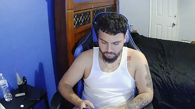 MasterKvn online show from February 22, 8:40 am