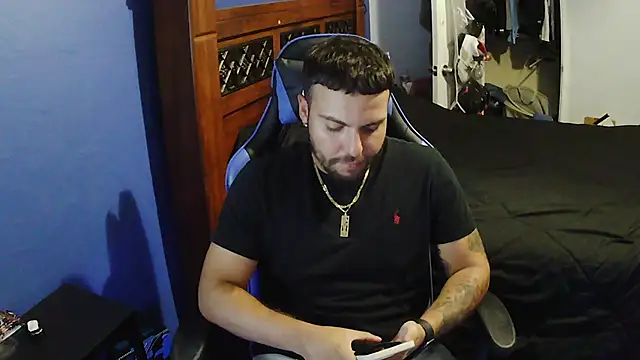 MasterKvn online show from October 31, 4:35 am