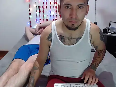 Snapshot of Jeiison_duf chatting on November 27, 1:40 am Jeiison duf online show from November 27, 1:40 am