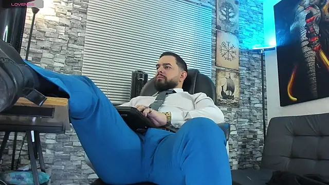 Ethan Castellano online show from July 12, 9:28 pm