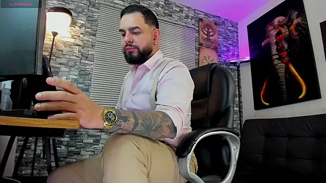 Ethan Castellano online show from July 22, 8:55 pm