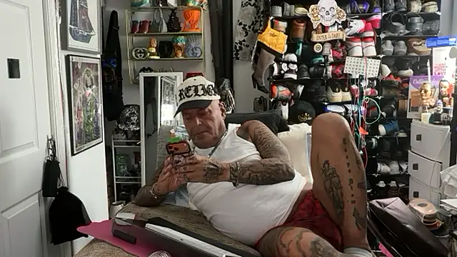 joeytatts66 online show from February 23, 2:53 am
