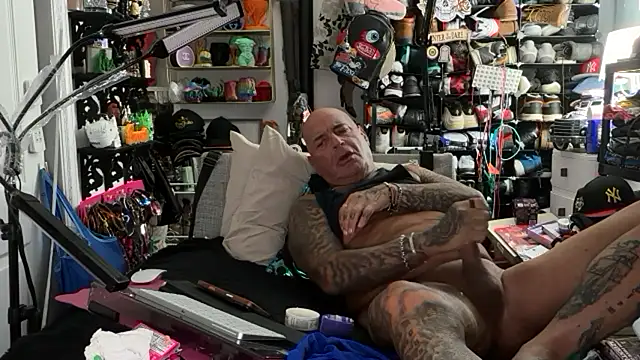 joeytatts66 online show from July 2, 3:23 am