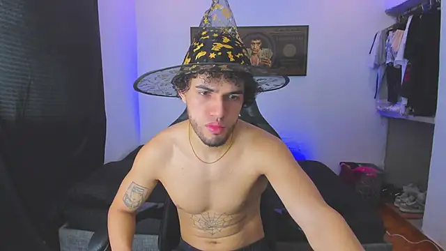 Snapshot of daddy_jhons chatting on September 19, 4:18 pm daddy jhons online show from September 19, 4:18 pm