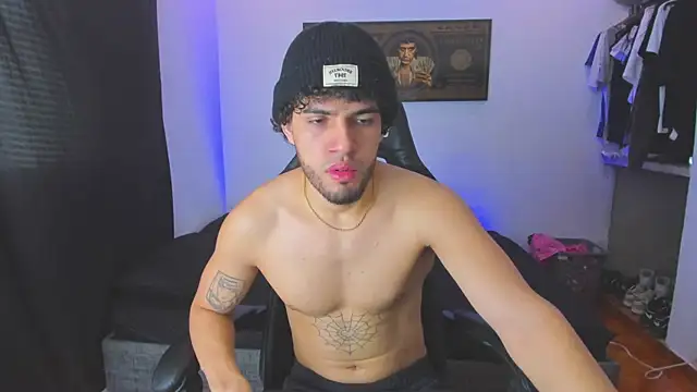 Snapshot of daddy_jhons chatting on September 23, 3:48 pm daddy jhons online show from September 23, 3:48 pm