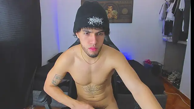 Snapshot of daddy_jhons chatting on October 18, 5:57 pm daddy jhons online show from October 18, 5:57 pm