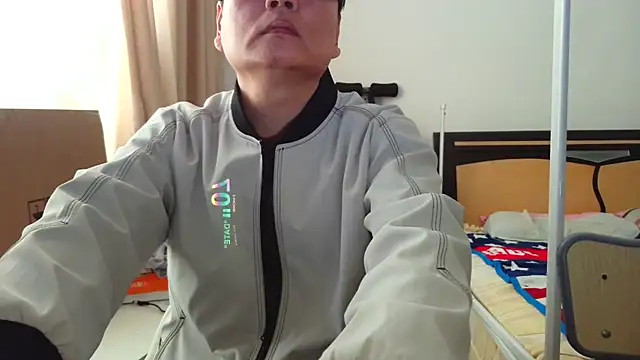 hotkaier online show from December 22, 3:14 am