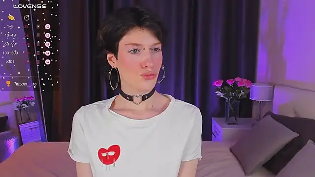 Kolette Gray online show from March 2, 8:27 am