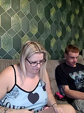 SweetXCandyX online show from February 9, 7:07 pm