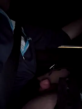 Spunwhiteboy1992 online show from April 9, 8:20 am