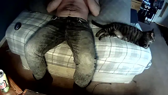 Spunwhiteboy1992 online show from April 19, 9:17 pm