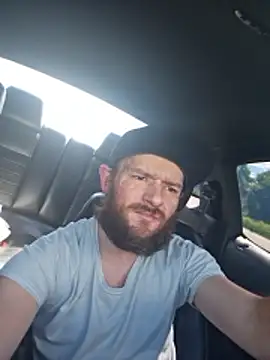 Spunwhiteboy1992 online show from June 15, 8:44 pm