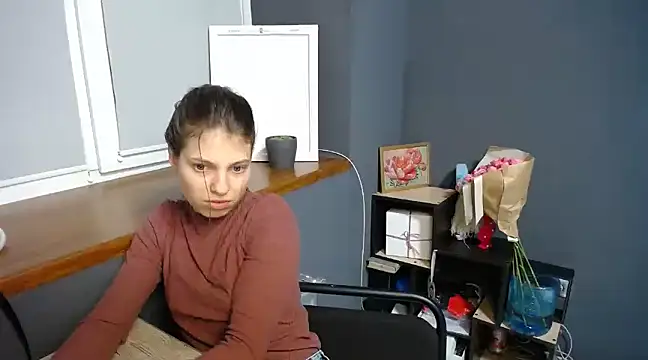 felicity gold online show from February 5, 8:00 am