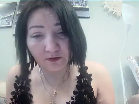 ClaireSunset online show from December 7, 10:45 am